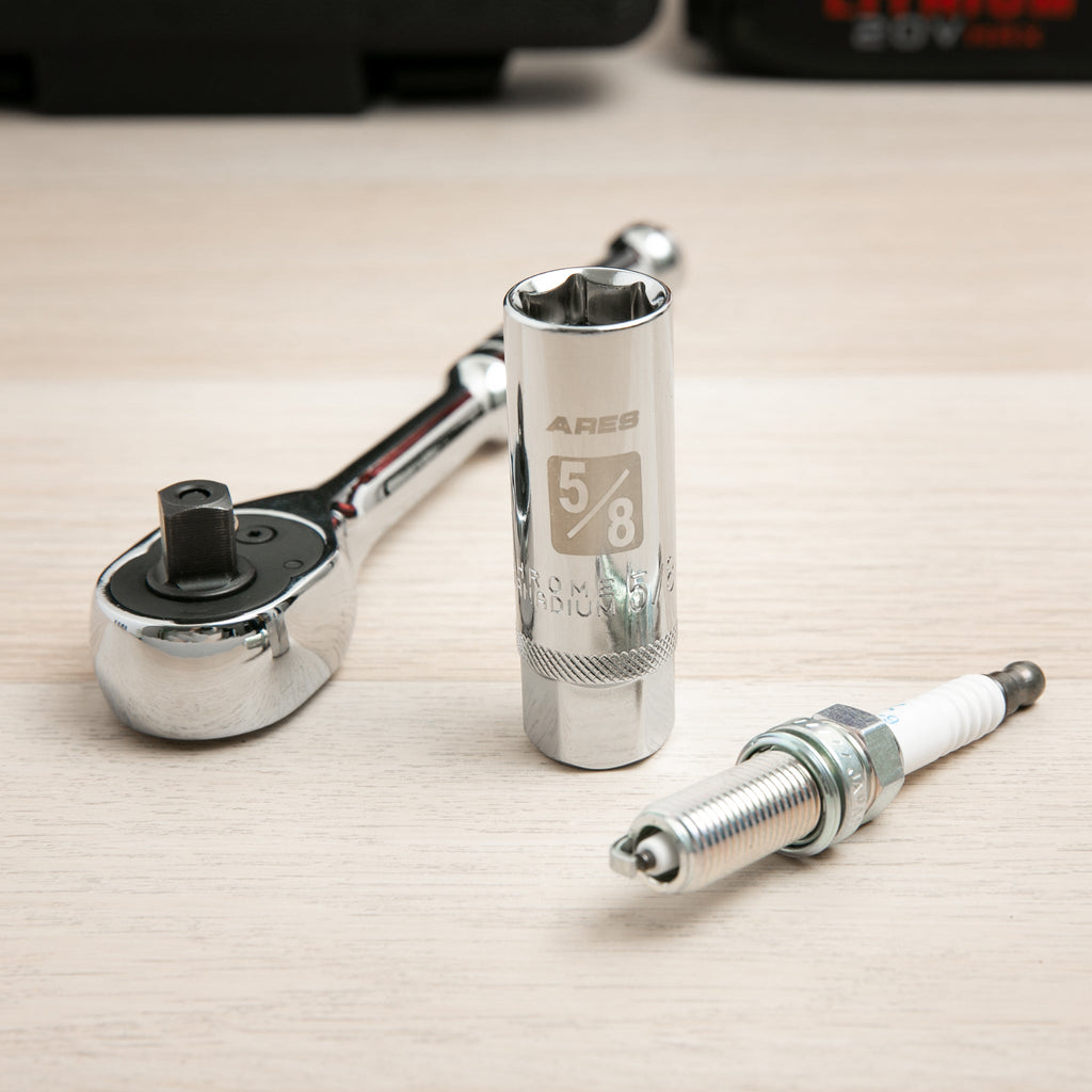 ARES 11020 - 5/8-inch 3/8-inch Drive Magnetic Spark Plug Socket