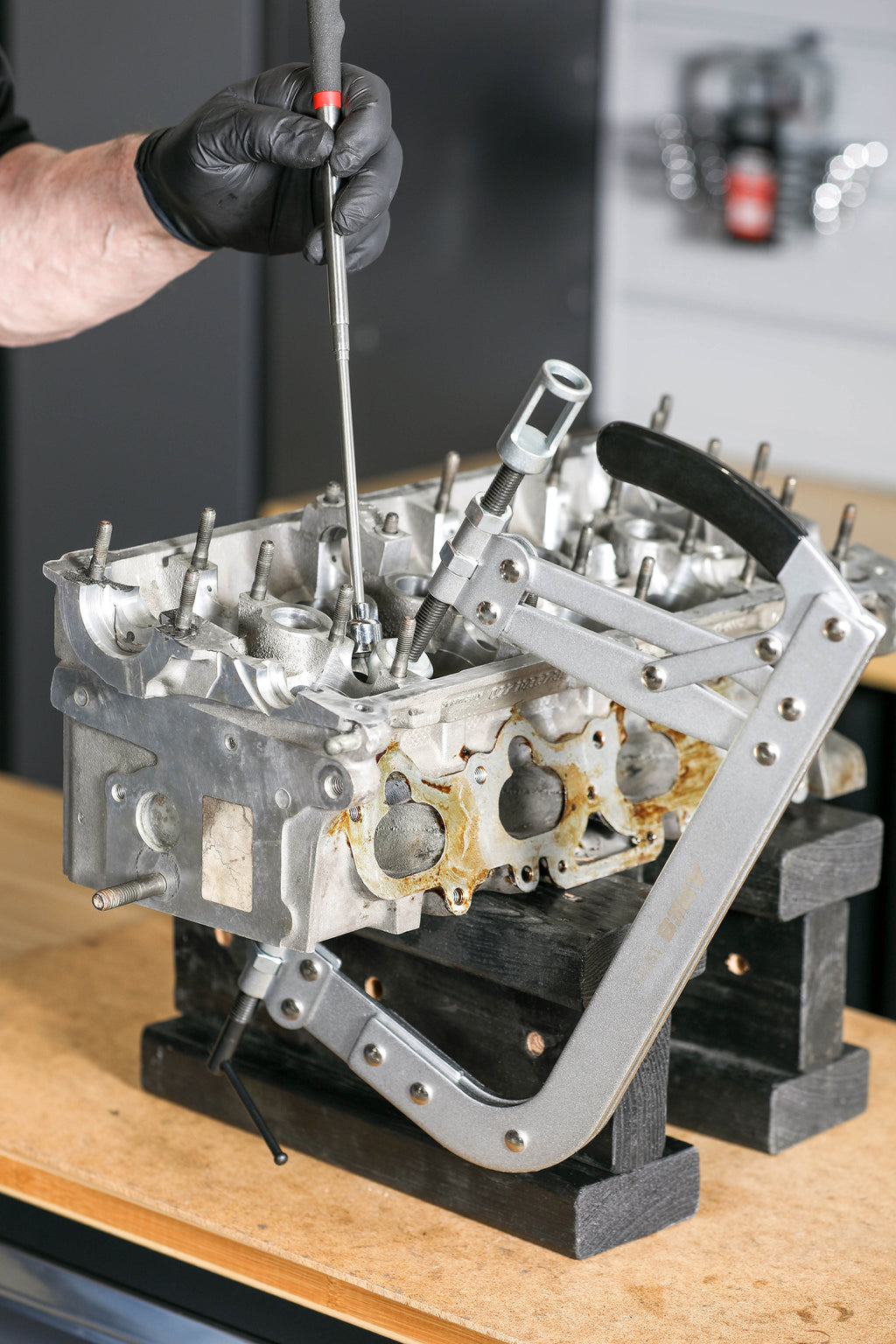 ARES 15017 - Valve Spring Compressor