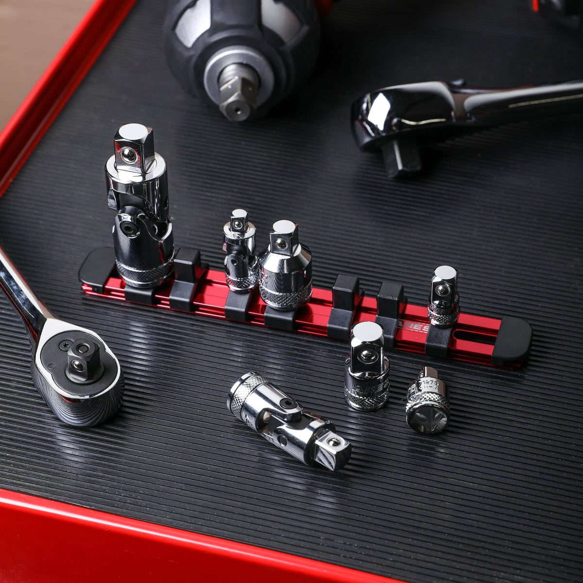 ARES 36003 - 7-Piece U-Joint and Adapter/Reducer Set