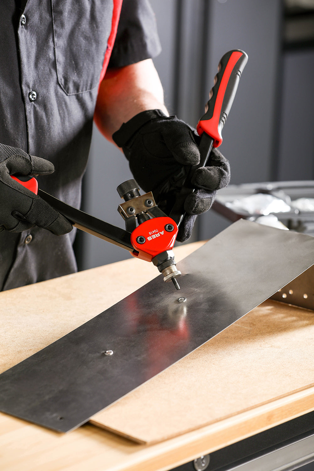 ARES 70418 - Industrial Blind Nut Rivet Gun